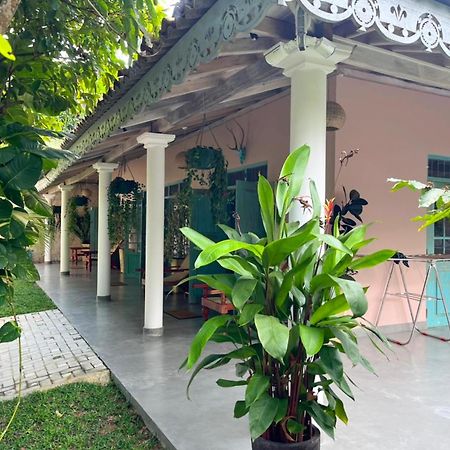 Villa Ronaya Surf Waves Dikwella Sur Exterior foto