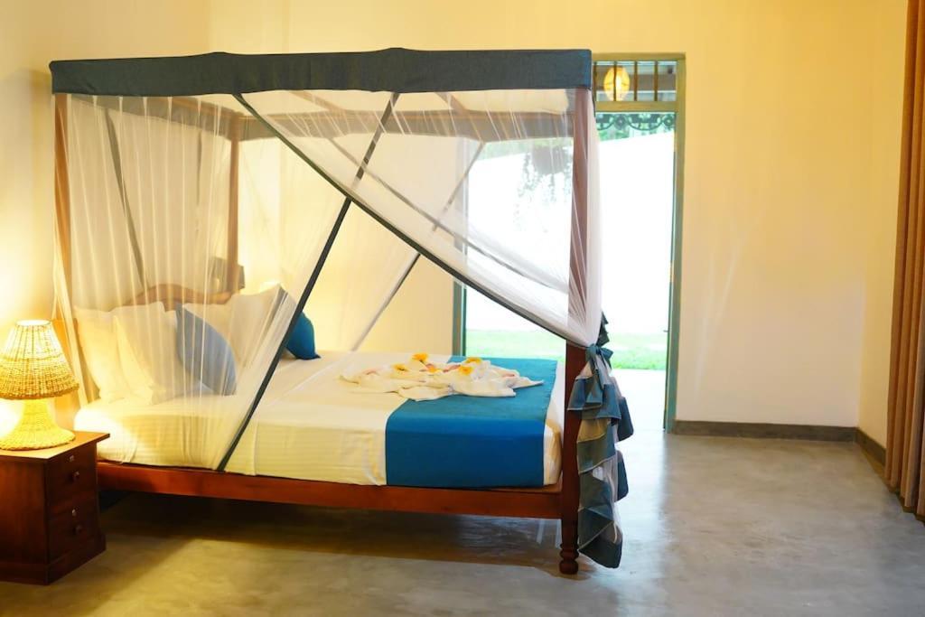 Villa Ronaya Surf Waves Dikwella Sur Exterior foto