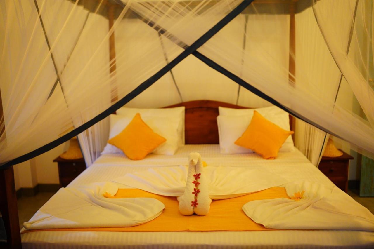 Villa Ronaya Surf Waves Dikwella Sur Exterior foto