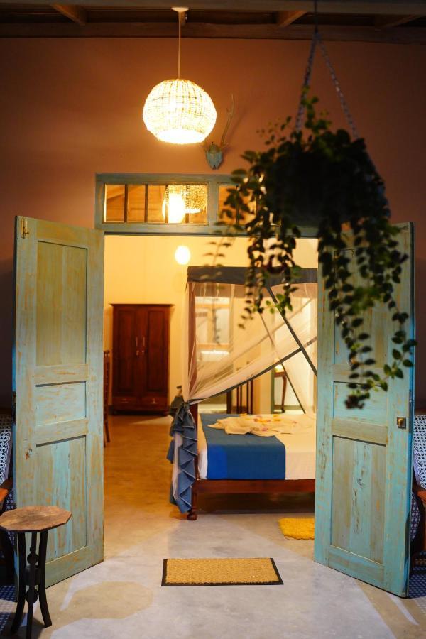 Villa Ronaya Surf Waves Dikwella Sur Exterior foto
