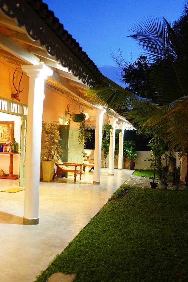 Villa Ronaya Surf Waves Dikwella Sur Exterior foto